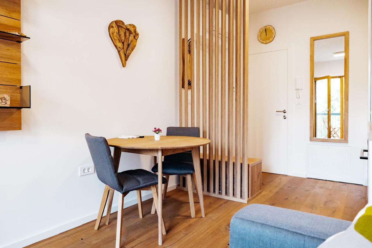 Woody - Comfy Apartment In Siska Ljubljana Bagian luar foto