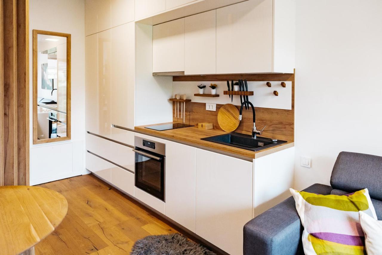Woody - Comfy Apartment In Siska Ljubljana Bagian luar foto